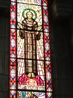 Vitrail Baie O : Saint-François-d'Assise dans la Cathédrale de Saint-Étienne