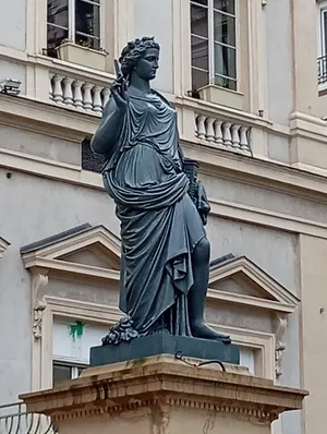 Statue La Rubanerie à Saint-Étienne