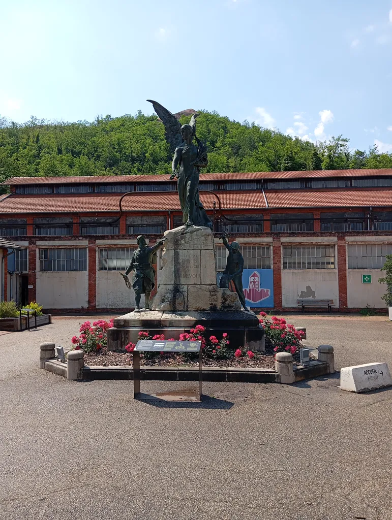 Monument aux Morts du puit Couriot à Saint-Étienne