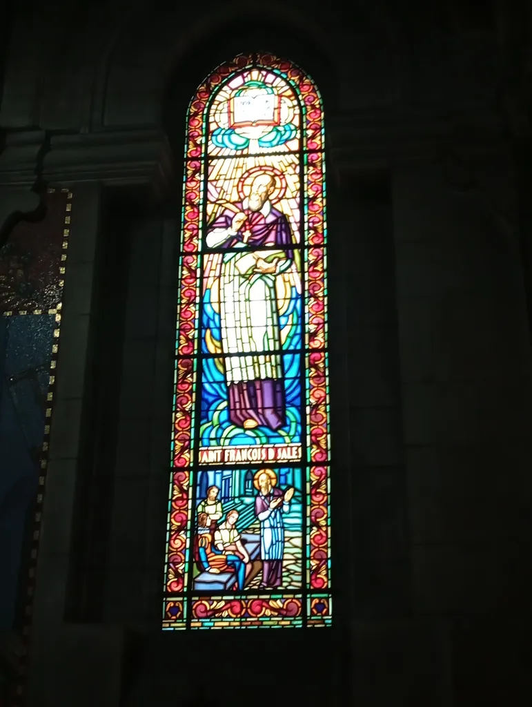 Vitrail Baie K : Saint-François-de-Sales dans la Cathédrale de Saint-Étienne