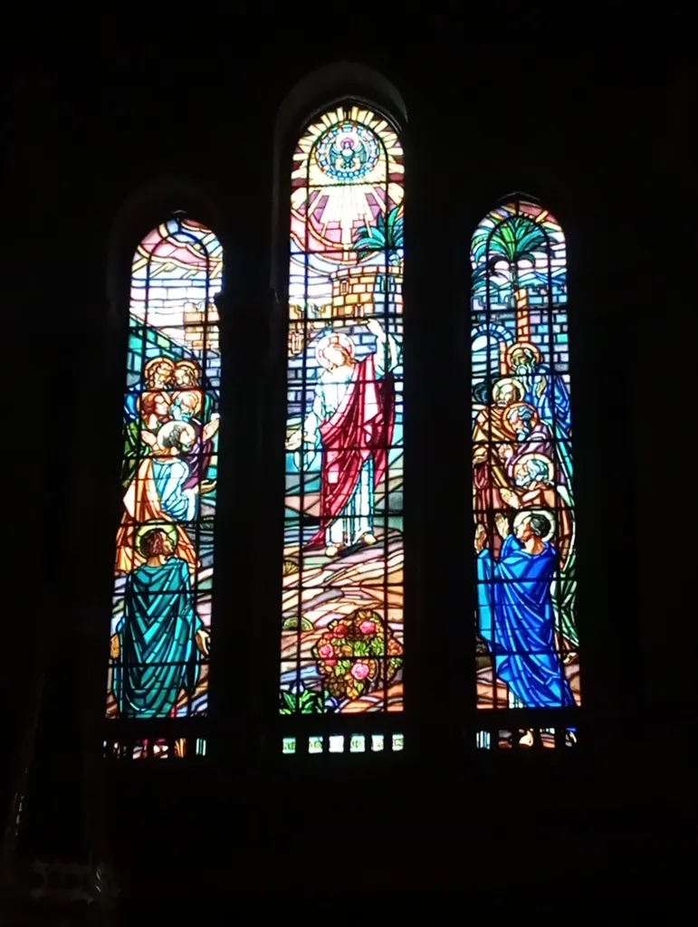 Vitrail Baie V dans la Cathédrale de Saint-Étienne